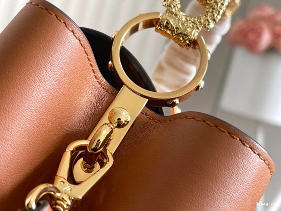 LOUIS CAPUCINES VUITTON BB 0725